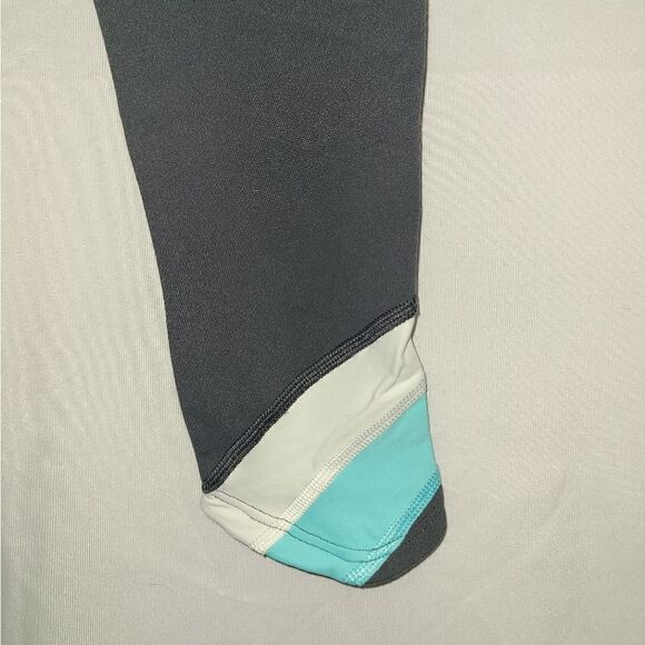 Lululemon Gray Blue Leggings Size 2 - Picture 2 of 6